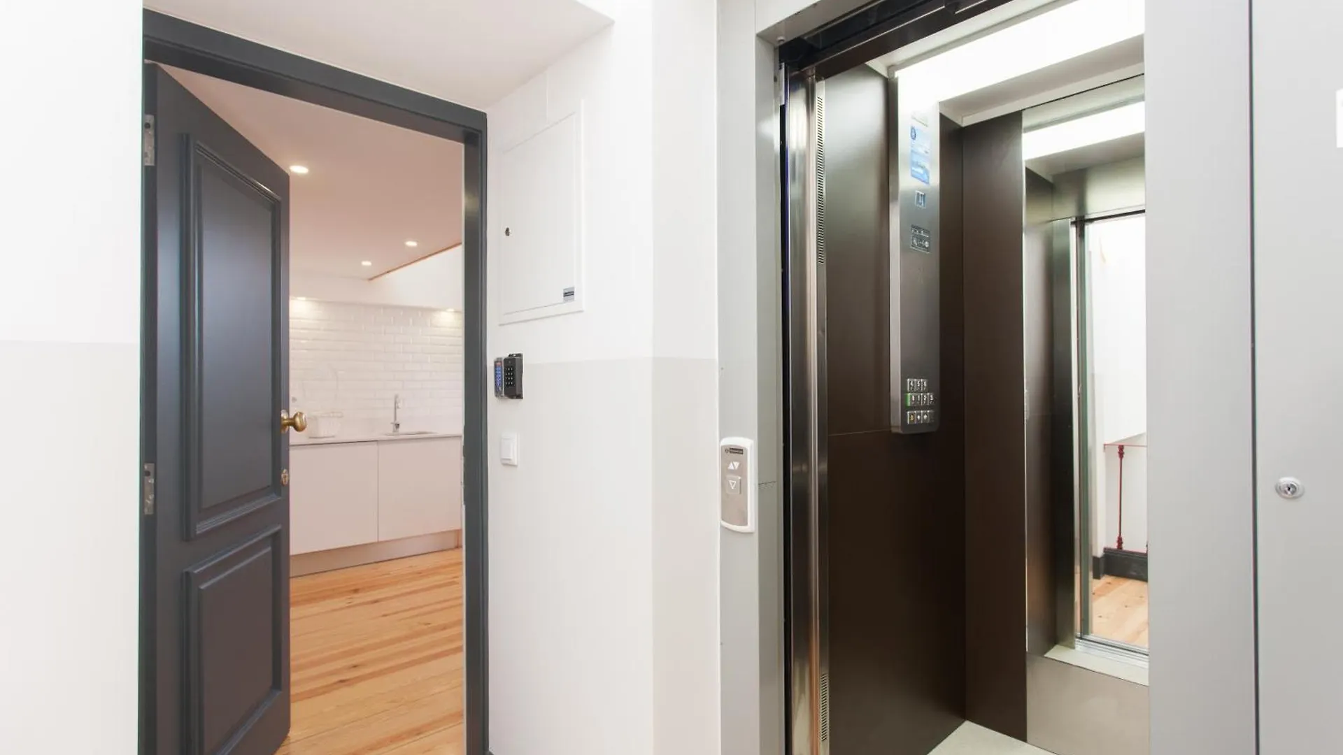 Lisbon Center Apartments