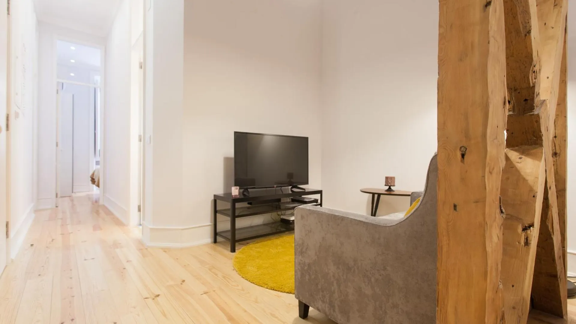 Lisbon Center Apartments